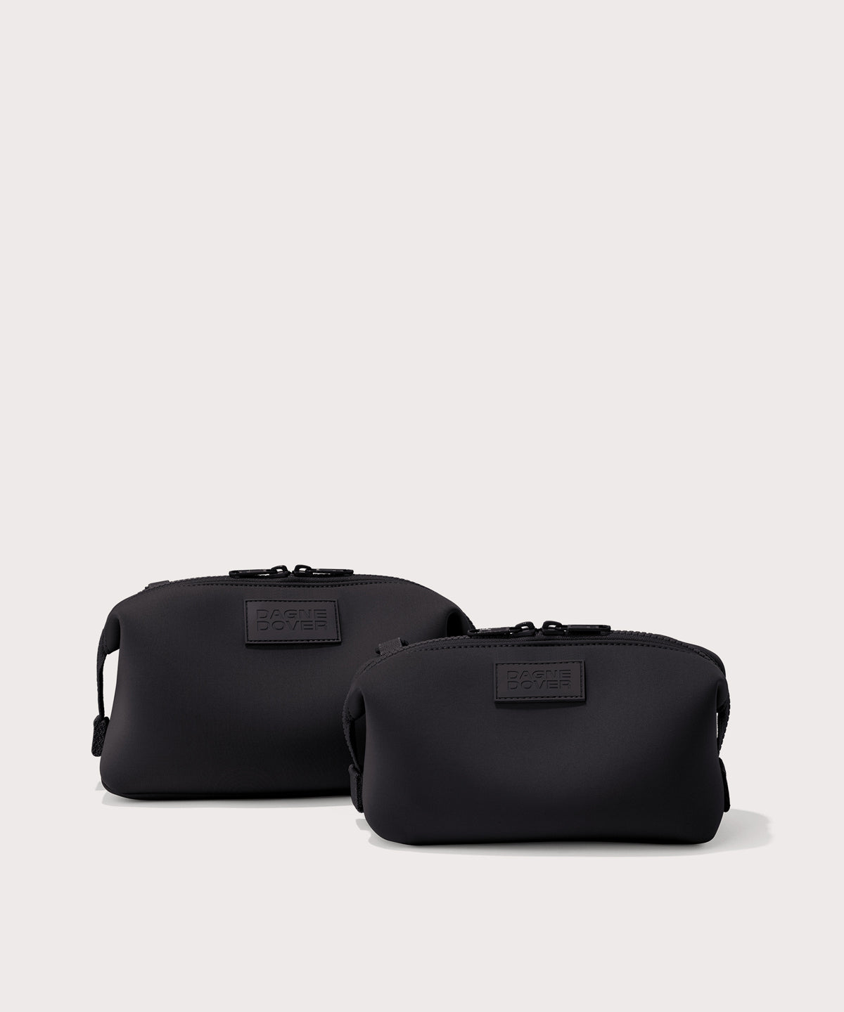 Hunter Toiletry Bag in Onyx, Small - Image 3