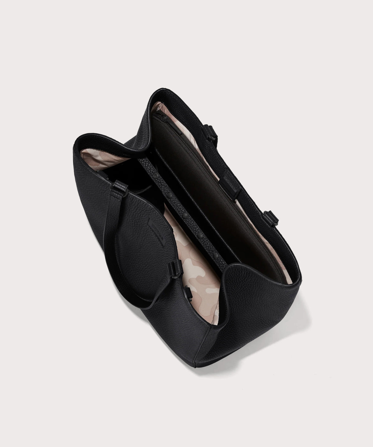 Allyn Tote in Onyx, Large - Image 6