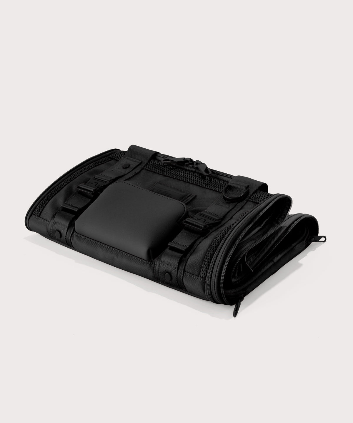 Kyoto Pet Carrier in Onyx, Small - Image 5