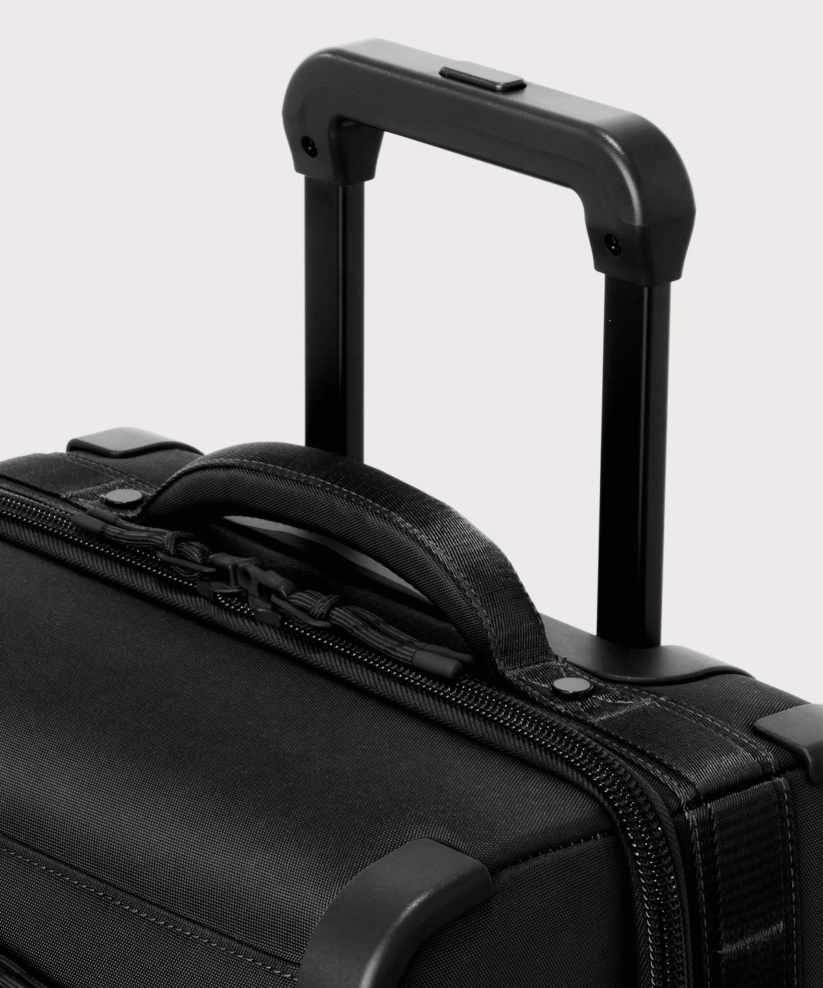 Seattle Carry-On Luggage in Onyx, Larger - 23.5 inch - Image 9