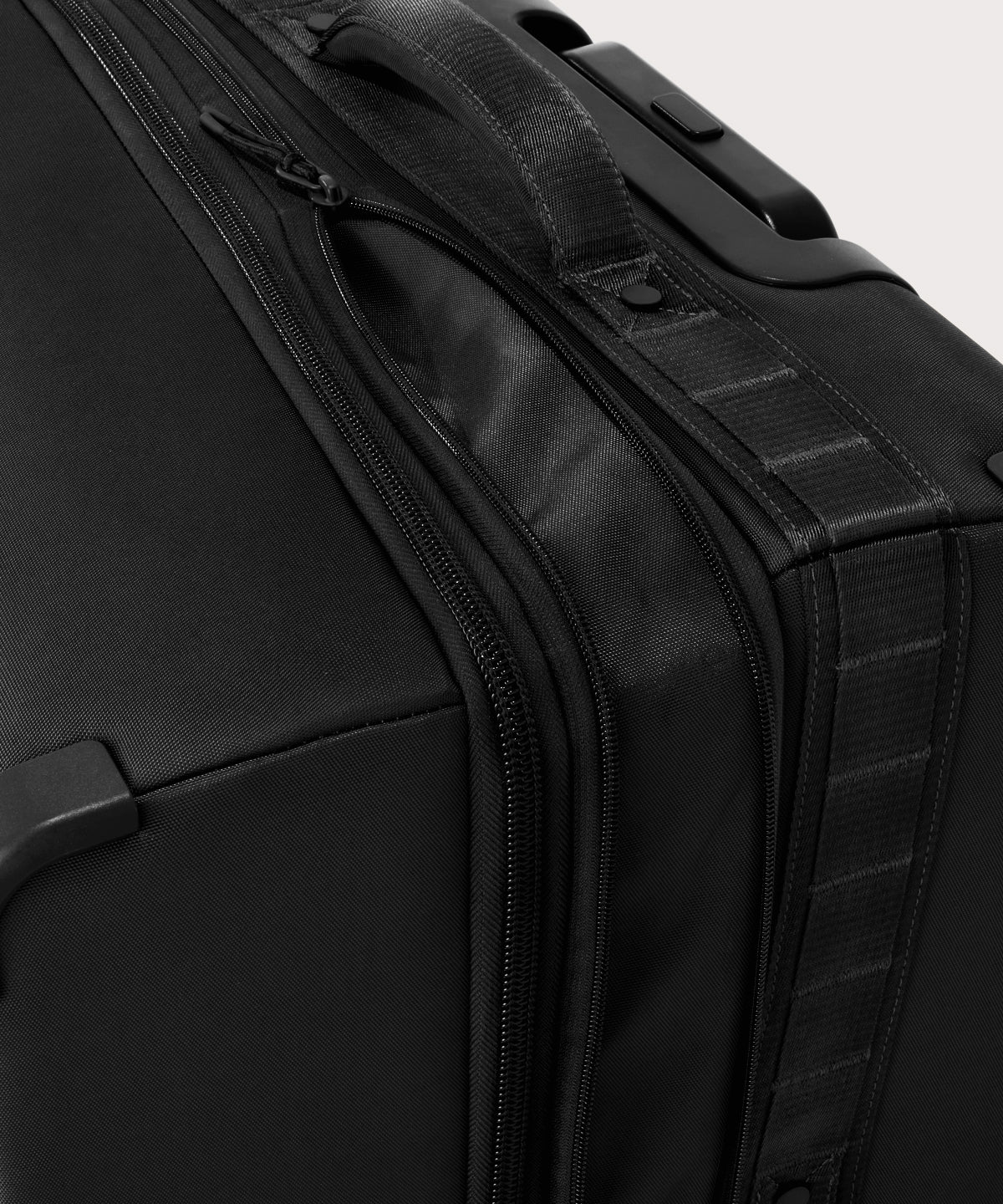 Sydney Checked Luggage in Onyx, Smaller - 25 inch - Image 7