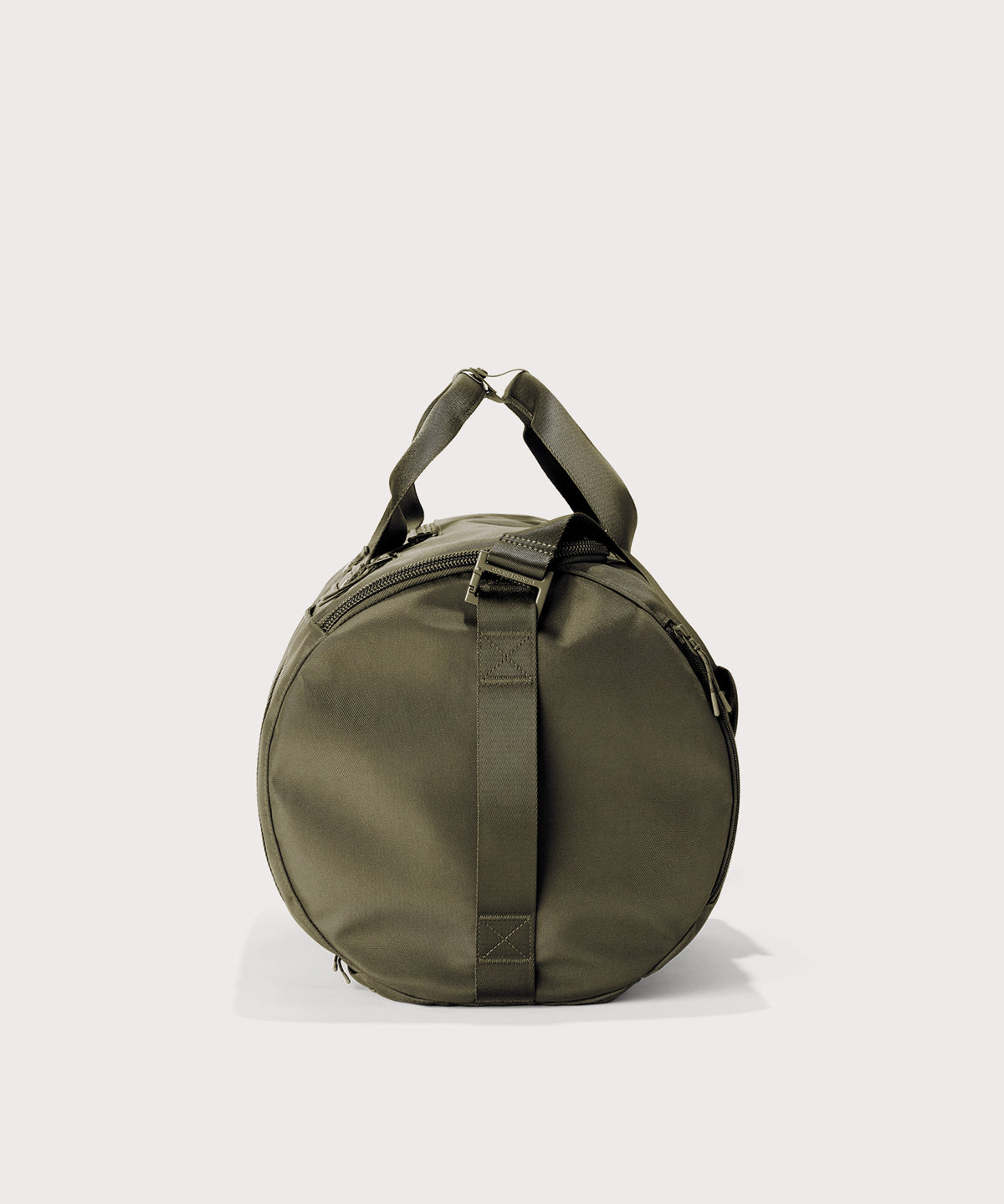 Denver Convertible Duffle in Dark Moss, Large - Image 7